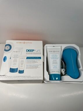 Clarisonic Deep Pore Sonic Cleansing Kit -Clay Mask, daily cleanser, travel case